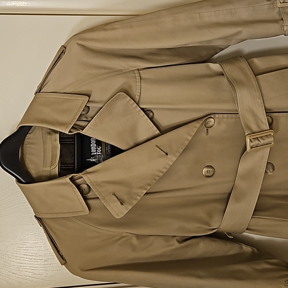 EUC Vintage Ladies' London Fog Trench Coat with Zip-out Lining Size 8 - Picture 3 of 16